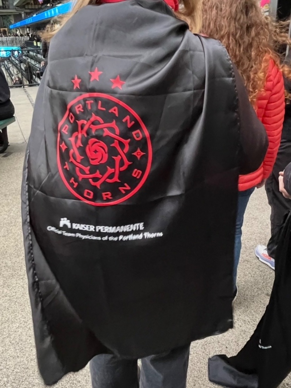 New SGA Portland Thorns Cape NWSL
